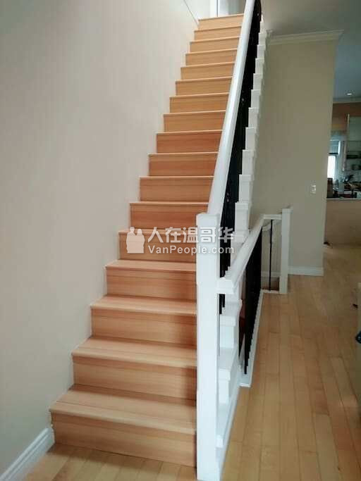 短租或长租Marine Dr天车站对面的Townhouse