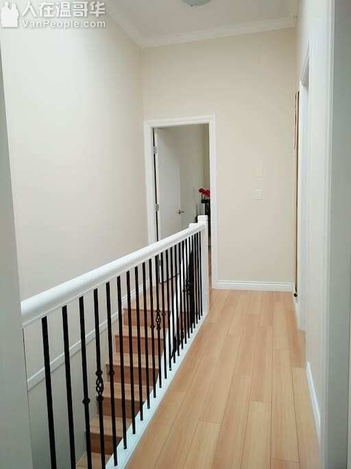 短租或长租Marine Dr天车站对面的Townhouse