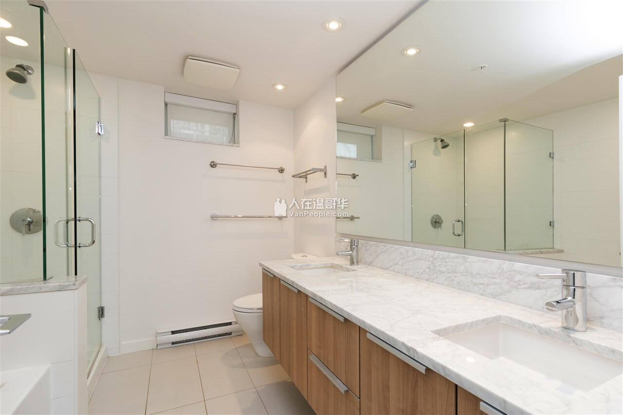 分租Metrotown黄金位置城市屋一卧室套房!随时入住(限女生)