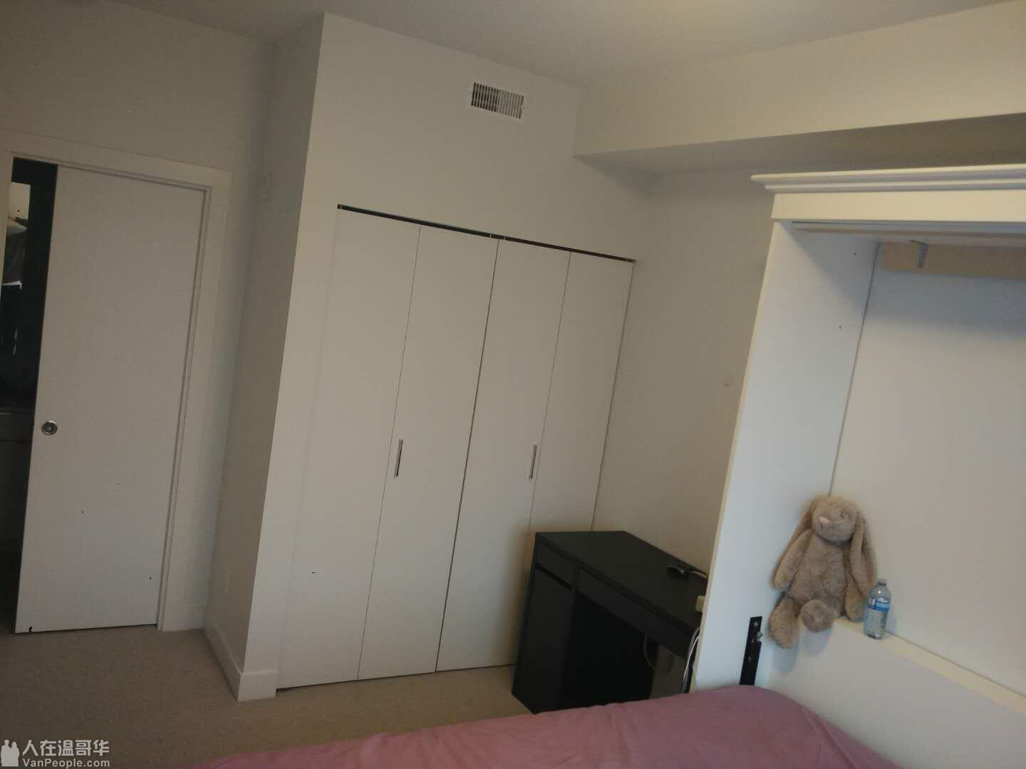 Richmond新房女生合租,可带猫,客卧独卫包家具,近天车,长短可议
