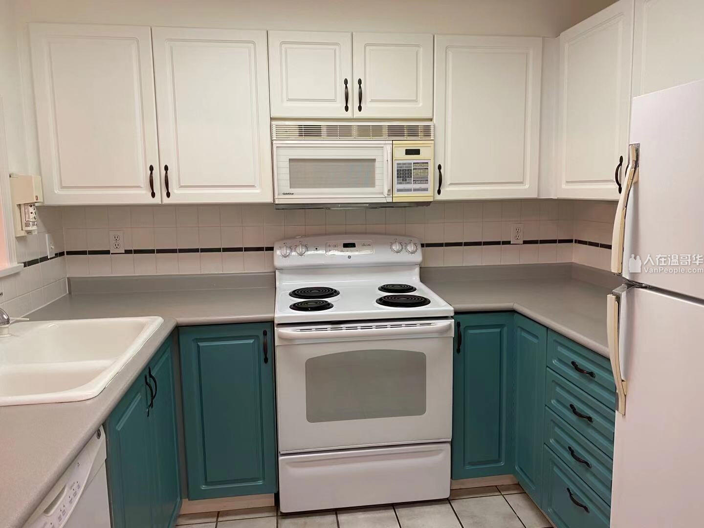 2815 Yew St. Vancouver 温哥华西区,Kitsilano,高级公寓,两室两卫,近dt,公车直达ubc
