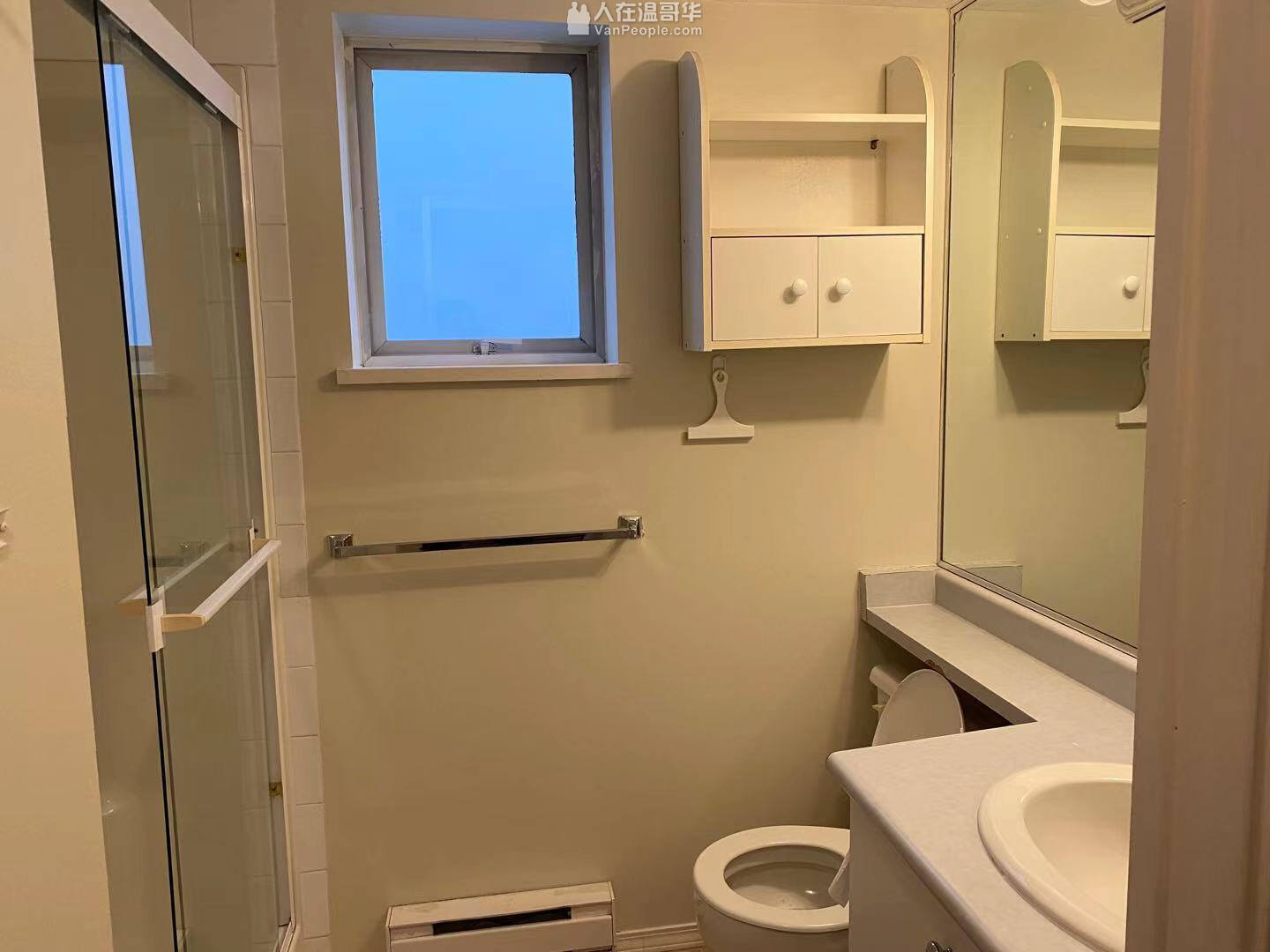 2815 Yew St. Vancouver 温哥华西区,Kitsilano,高级公寓,两室两卫,近dt,公车直达ubc
