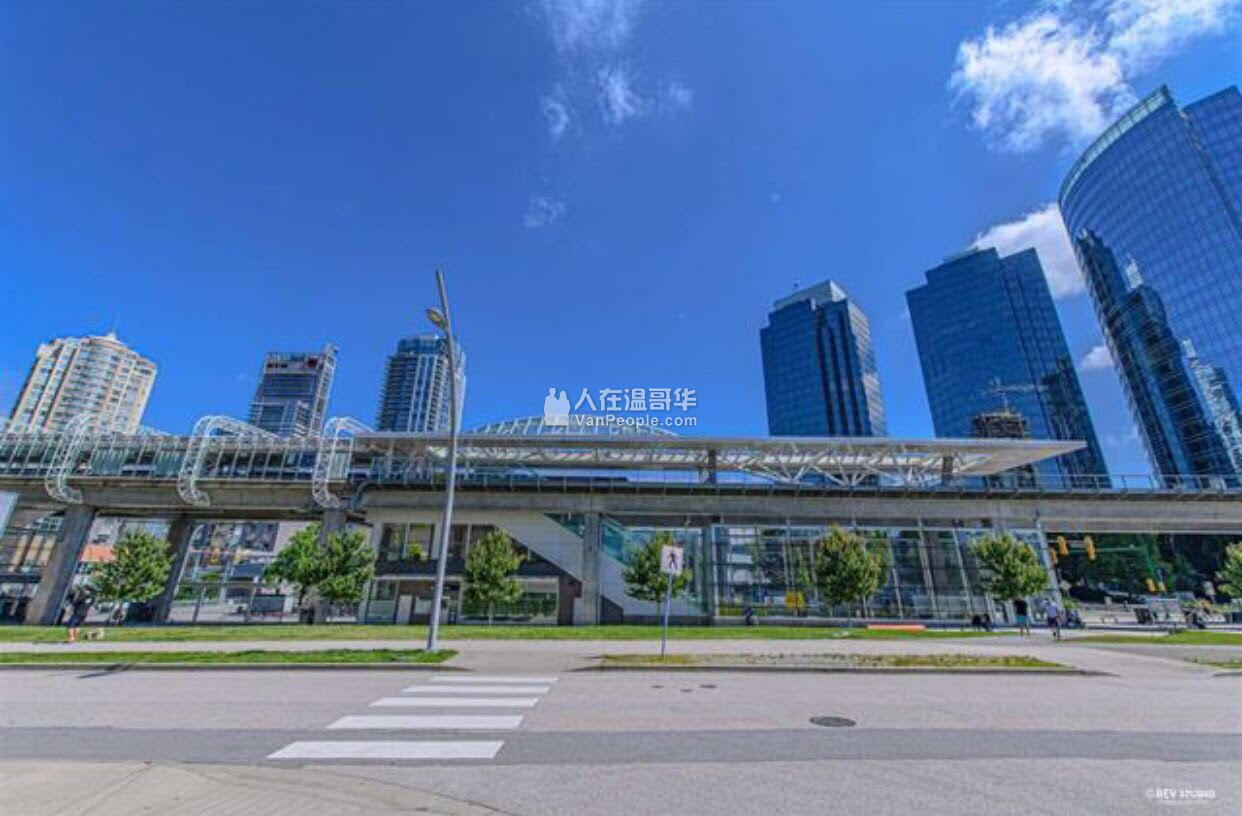 分租Metrotown黄金位置城市屋一卧室套房!随时入住(限女生)