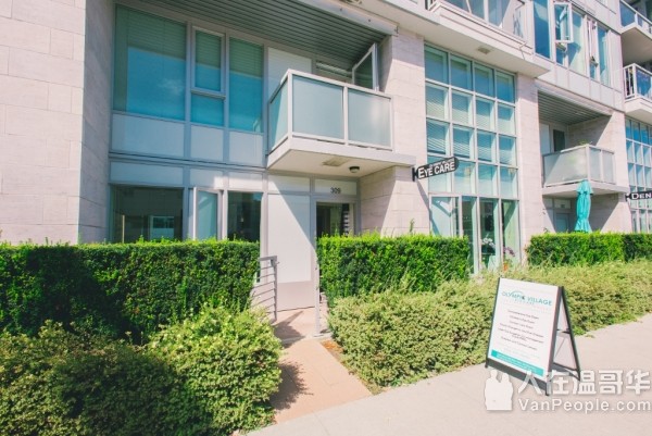 【Olympic Village】专业眼科诊所. 资深医师验光,专业配制最新框架眼镜/医疗隐形眼镜