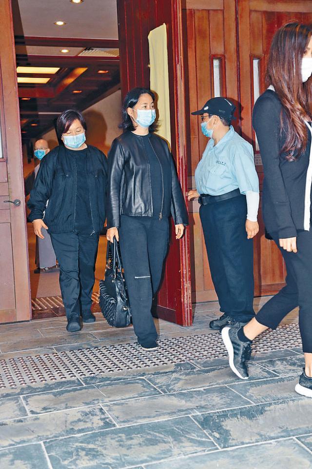 送别赌王 四太发型凌乱无心比美 人在洛杉矶网lapeople Com 送别赌王 四太发型凌乱无心比美 人在洛杉矶网lapeople Com