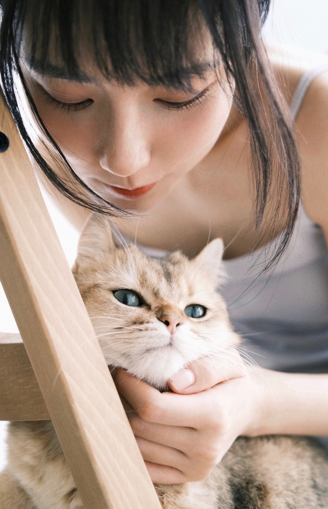 诸葛大力化身「高阶绿茶」性感晒照！纯欲大力真顶！ - 人在温哥华网VanPeople.com