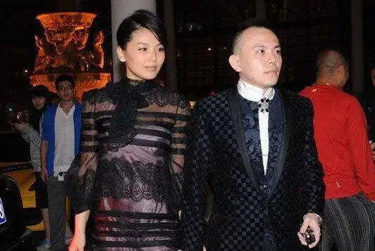 刘涛悲痛发文惹争议 网传老公欠债高达12亿 人在洛杉矶网lapeople Com