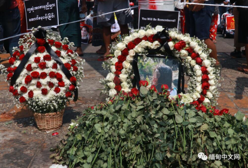 缅甸花季少女头部中枪后离世 全国多地民众举行哀悼仪式 人在洛杉矶网lapeople Com