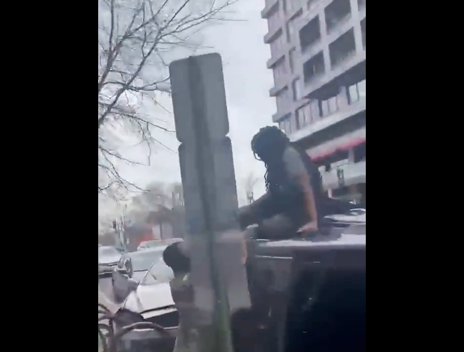 Uber外卖司机被电击枪袭击遭劫车后死亡嫌疑人是两名未成年少女u2026 - 人在