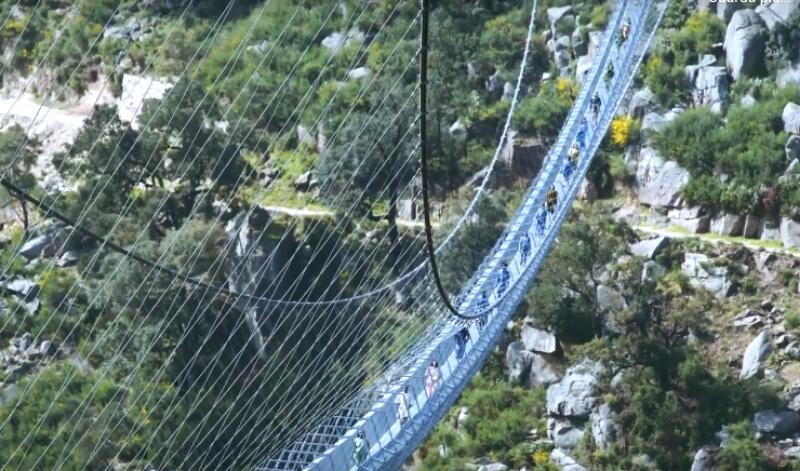 葡萄牙世界最长行人吊桥完工 民众嗨 有惧高症也要走 人在洛杉矶网lapeople Com