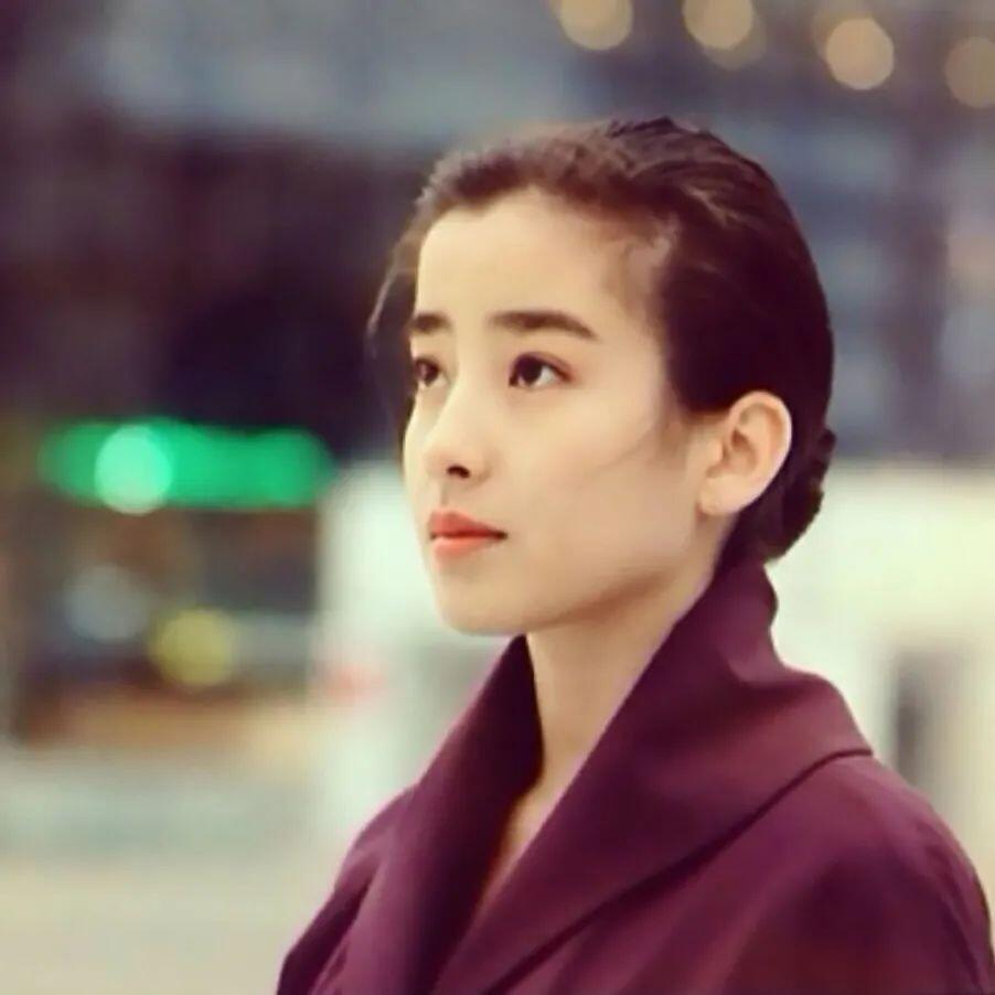 17岁的她被亲妈逼迫陪酒陪睡，亚洲最美少女被“母爱”毁了半辈子.... - 人在温哥华网VanPeople.com