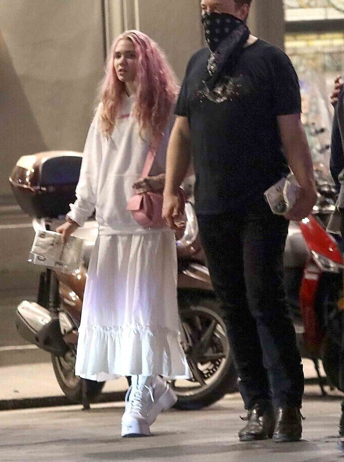 马斯克又分手了 结束3年恋情 已经记不起这是第几次分手或离婚 人在洛杉矶网lapeople Com