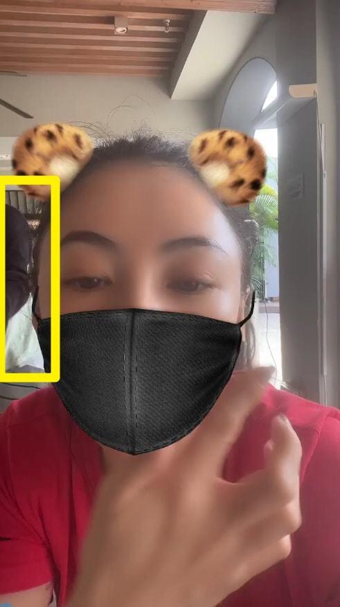 张柏芝清晨直播身后男子正在穿衣服疑似在家过夜 人在洛杉矶网lapeople Com