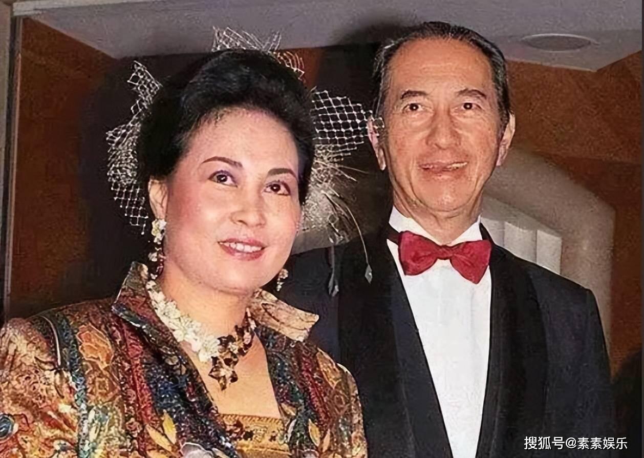 赌王二太讣告与原配黎婉华3个细节区别大 可能 人在洛杉矶网lapeople Com 赌王二太讣告与原配黎婉华3个细节区别大 可能 人在洛杉矶网lapeople Com
